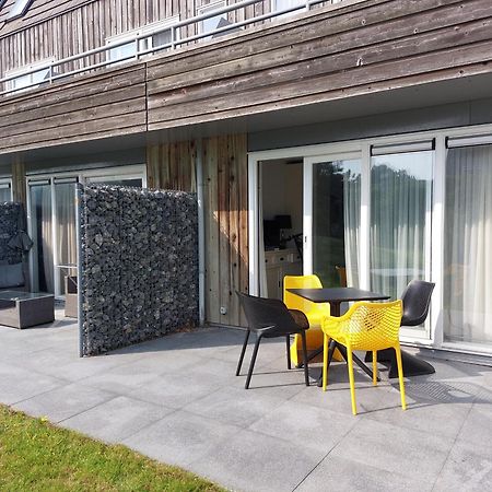 'T Strandhuys En De Vuurtoren, Met Eigen Keuken, Zonnig Terras Nabij Dorp, Duinen En Strand, Incl Verwarmd Binnen Zwembad ฮอลลุม ภายนอก รูปภาพ
